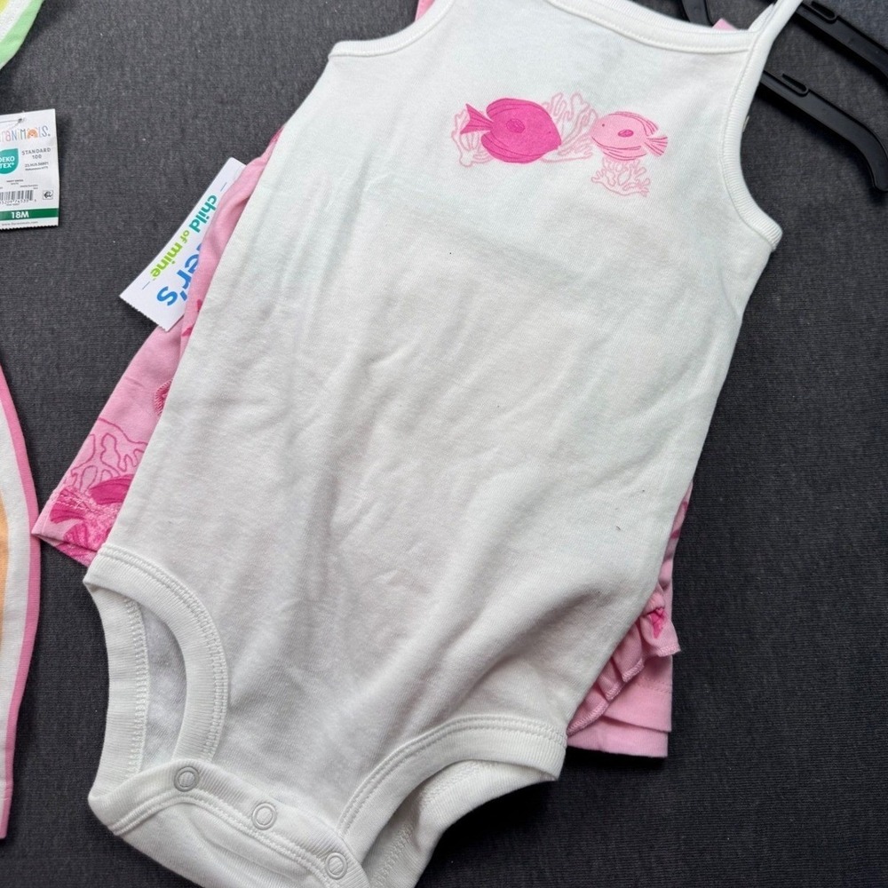 Garanimals Carter's 18M Baby Girl Clothes Bundle Dress Bodysuit Bloomers Set - Picture 5 of 9